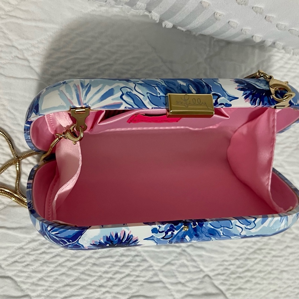 Lilly Pulitzer Coastal Blue Clutch - Picture 8 of 8